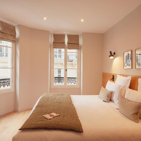 Tinah Paris, Champs Elysees Exterior photo